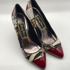 Beverly Feldman Red and Animal Pattern Heels size 5.5
896